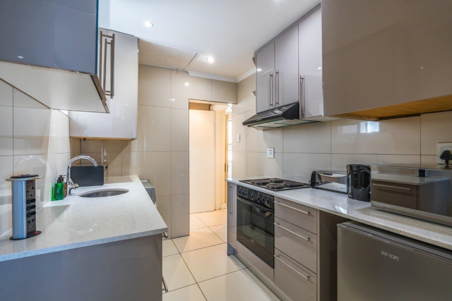 3 Bedroom Property for Sale in Mouille Point Western Cape